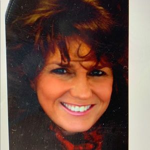 Meet your Posher, Bobbie